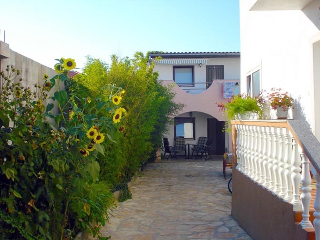 ביוגראד נה מורו Apartments Lola מראה חיצוני תמונה